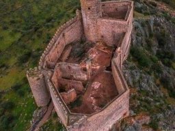 Castillo de La Puebla de Alcocer: guía completa de la visita y mejores vistas de La Serena
